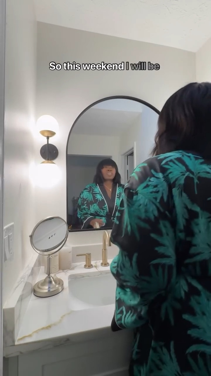 Me, after seeing these tariffs, egg prices, and what these Cowboy Carter tickets are going for… I will be luxuriating in my paid-for home! 

For details on my outfit or PJs or home decor comment TEA

Who else is staying in more and enjoying their space? Drop a 🏡 if you feel me! 

SHARE THIS WITH THAT FRIEND that always wanna be outside 😂

#AdultingWins #CostOfLiving #springoutfit #homebodyera #homebody #softlifeonly #ootdspring #dayinthelife #morningroutine