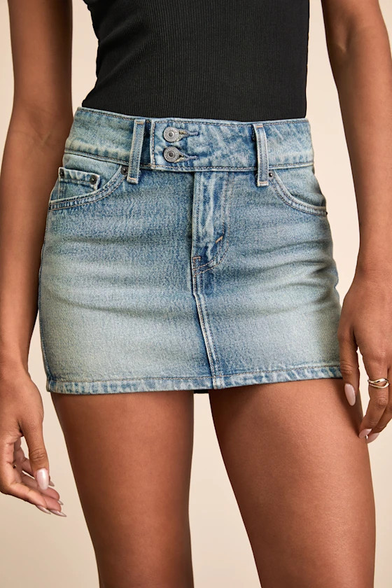 Superlow Medium Wash Low-Rise Mini Skirt | Lulus