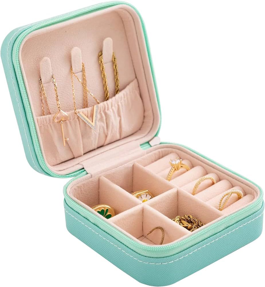 KElofoN Travel jewelry Organizer Travel jewelry case Travel Jewelry box Travel must haves Small J... | Amazon (US)