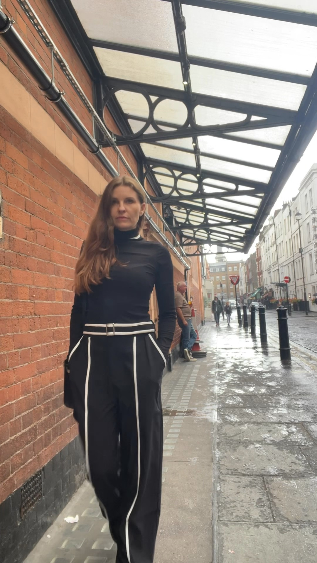 Discount LC20 

Such a chic outfit for autumn . Obsessed . You look ‘ put together ‘ whilst feeling so comfortable.

#LTKFashionMonth #LTKstyletip #LTKsale