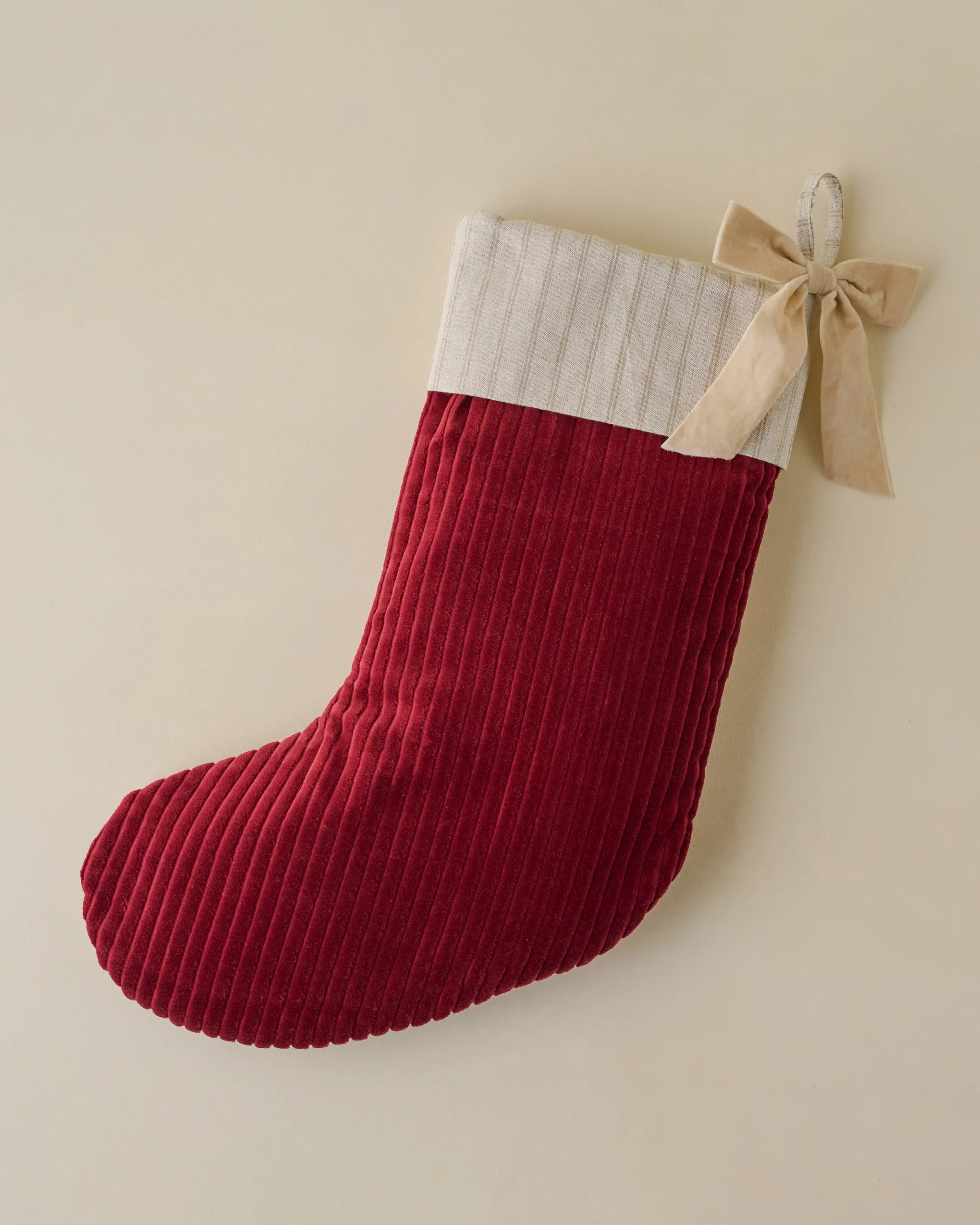 Channel Velvet Stocking | Magnolia
