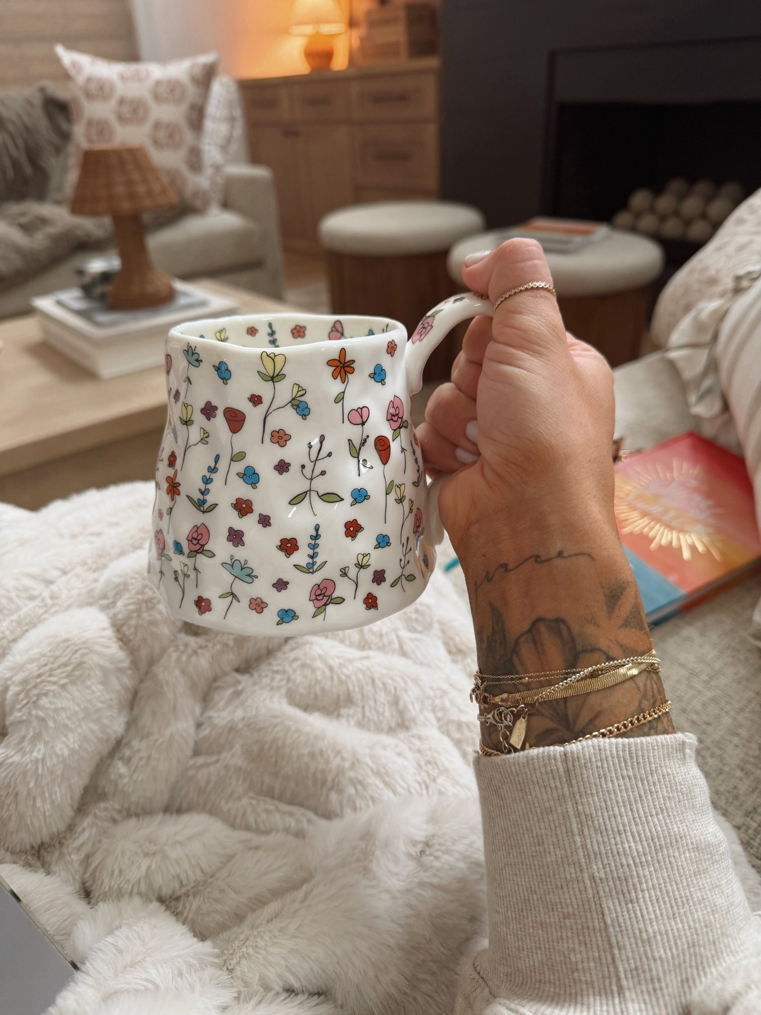 Cutie floral spring / summer mug🌸💐 also comes in pink & blue!!! 20 oz. & a great look for less to the Anthro one! ☕️

Coffee mug / cute finds / gift ideas / Holley Gabrielle / Amazon finds 

#LTKFindsUnder50 #LTKHome #LTKmorningroutine