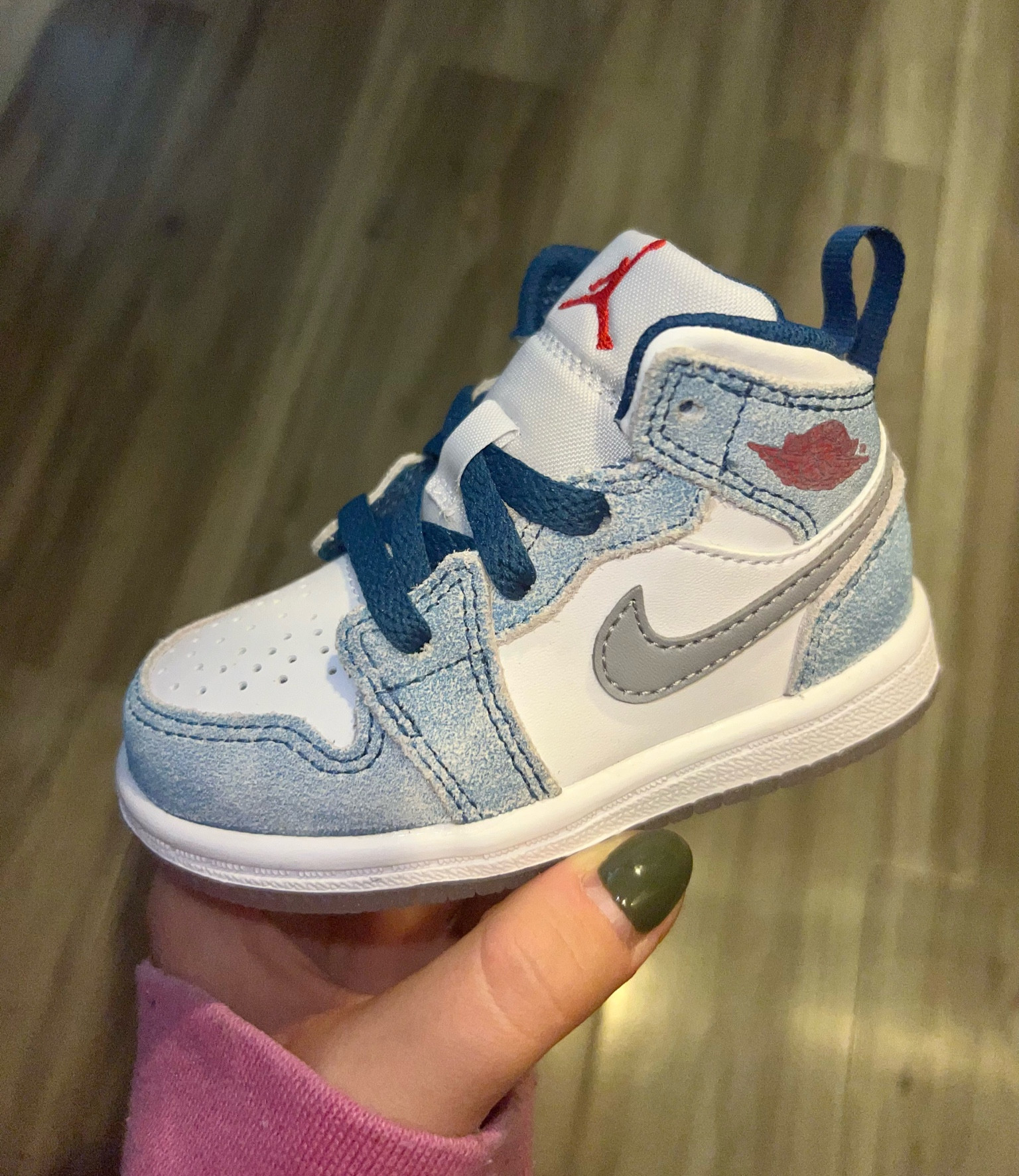 #babynike #nike #toddlernike #babyshoes #shoes #babyboy #baby #toddler #babyfashion #babyneutrals #toddlerfashion #babyboystyle #nikes #jordan #airjordan #jordanmid #jordan1mid #toddlerjordans

#LTKkids #LTKshoecrush #LTKbaby