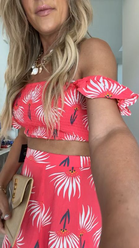 Summer dress - resort wear - vacation outfit 

#LTKVideo #LTKStyleTip #LTKTravel