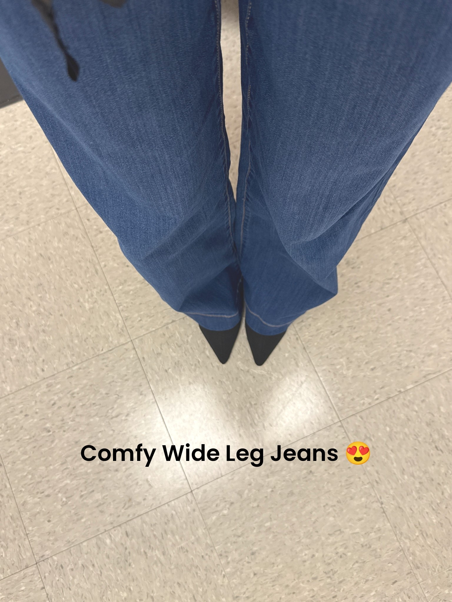 Wide leg jean trousers that are perfect for the office! 