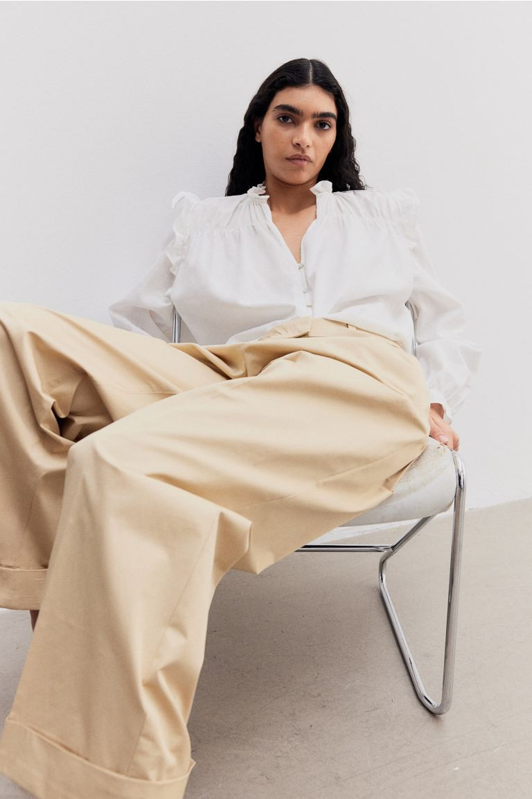 Linen-blend blouse | H&M (UK, MY, IN, SG, PH, TW, HK)