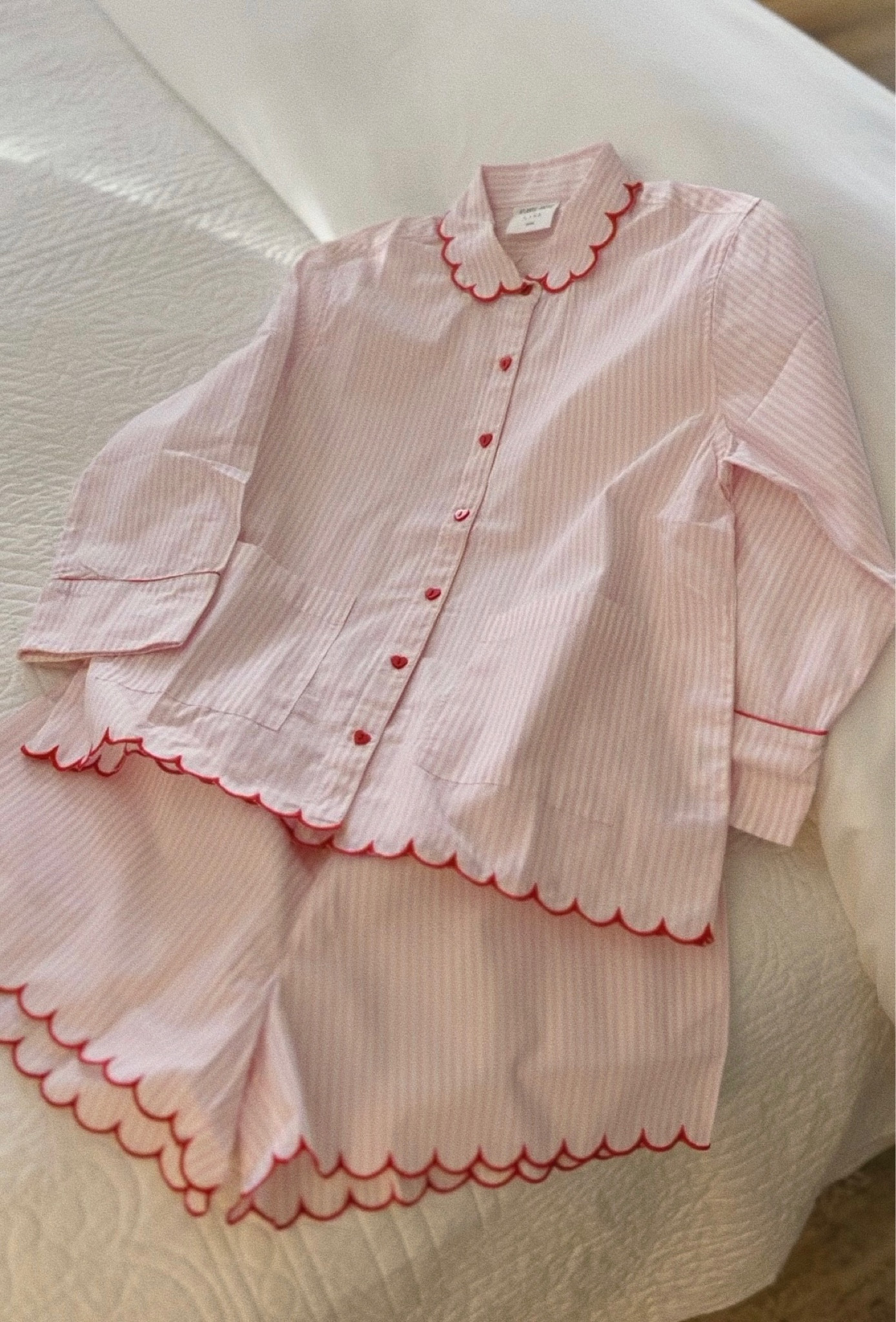 THE most adorable pajama set from Lake! Perfect for Valentine’s Day! Shop their new launch 💓

#LTKSeasonal