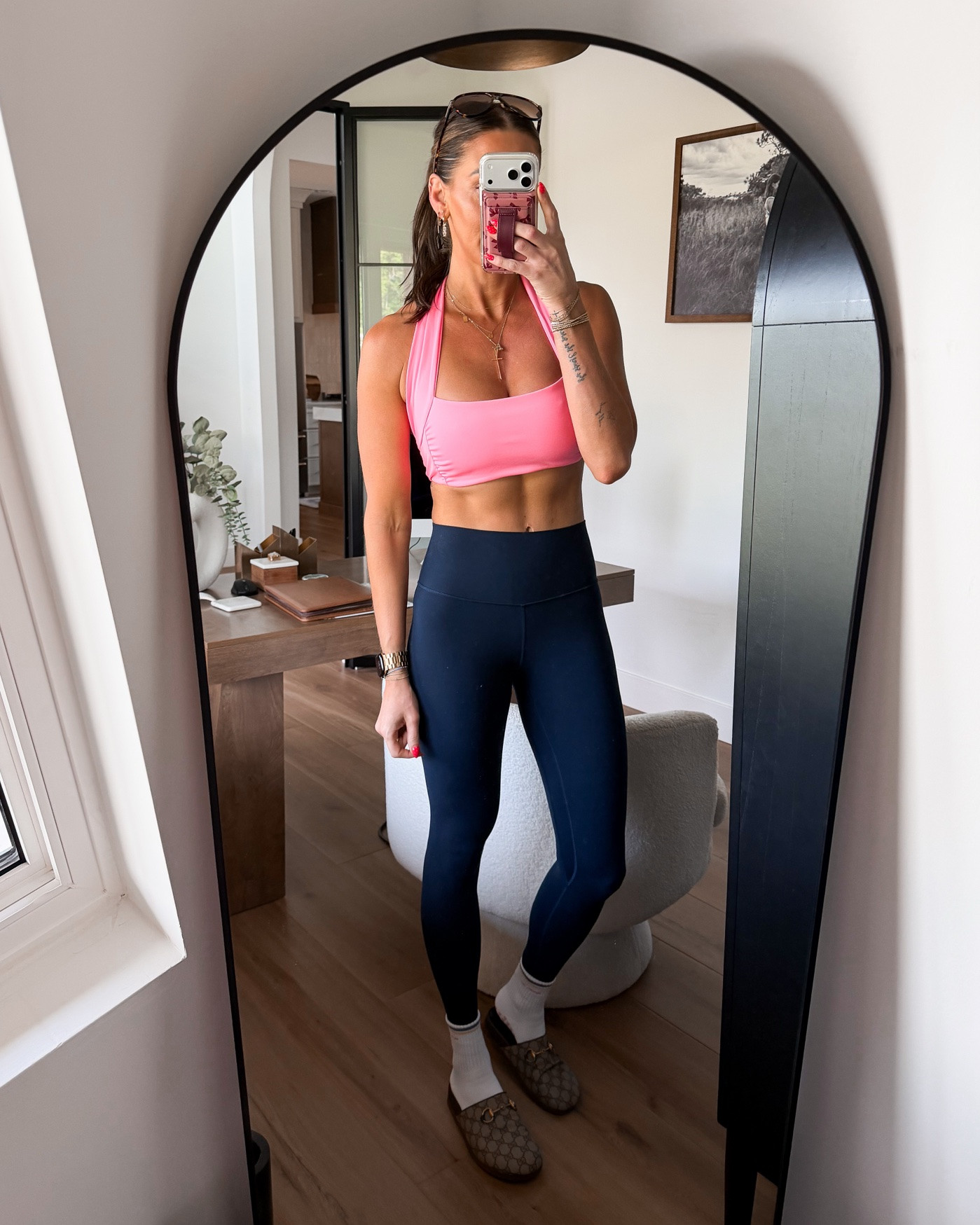 Bra-medium
Leggings-4

#LTKootd #LTKfitnessgoals #LTKActive