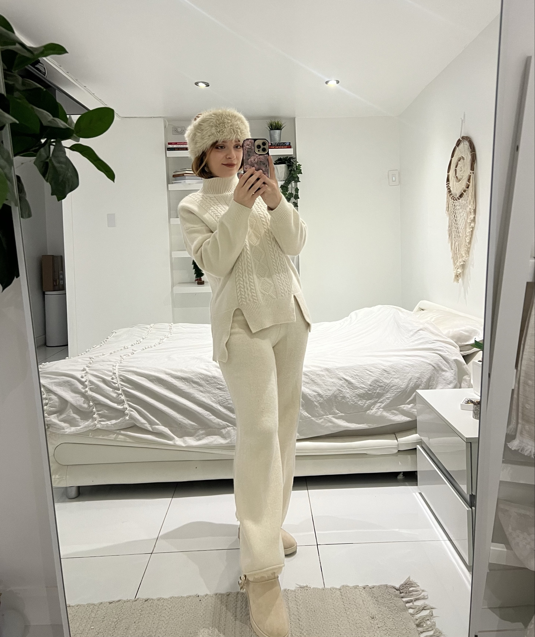 Winter cozy classy 🐑

#LTKcanada #LTKtravel #LTKwinter