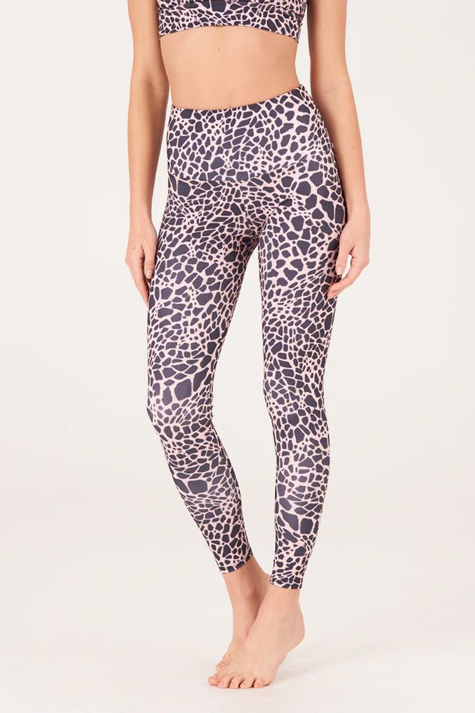 High Rise Legging - Rose Giraffe | Onzie