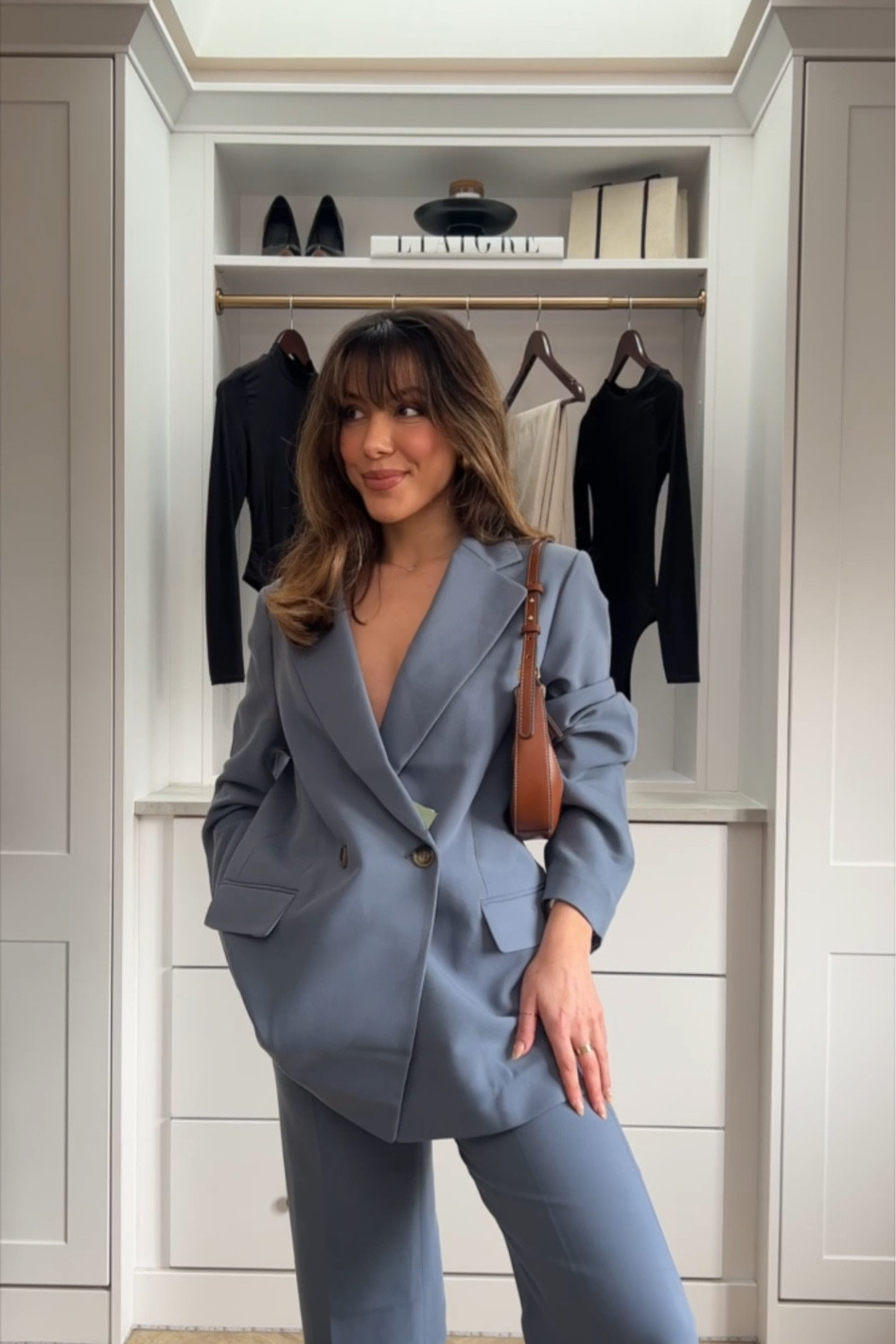 This colour with tan is 🤤 H&M haul! I am 5’2 and normally wear a size 6 or XS
Blazer - S
Trousers - 6


#LTKSeasonal #LTKfindsunder50 #LTKworkwear