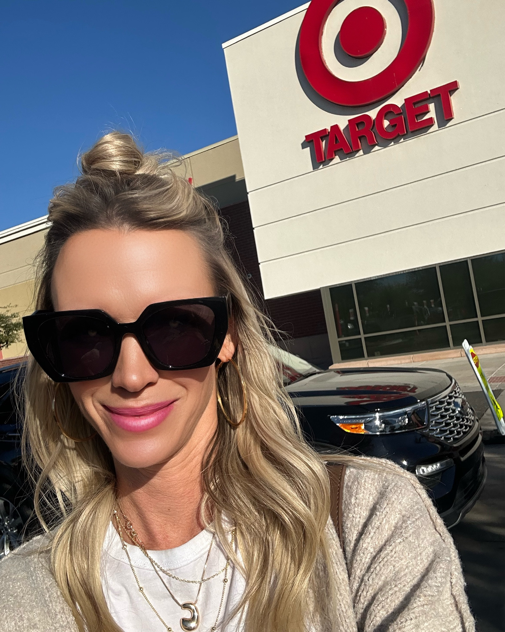 Last Minute Christmas finds and gifts! Perfect for curb side pick up! 

Target, target finds, stockings stuffers, holiday sweater, holiday gifts, christmas gifts . 

#LTKHoliday #LTKGiftGuide #LTKFindsUnder50