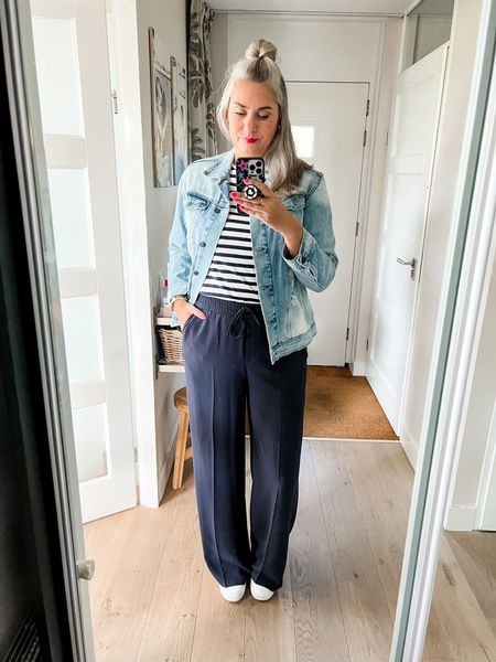 Outfits of the week. Navy blue wide legged crepe trousers paired with a striped t-shirt, denim jacket and white sneakers. 



#LTKeurope #LTKover40 #LTKmidsize