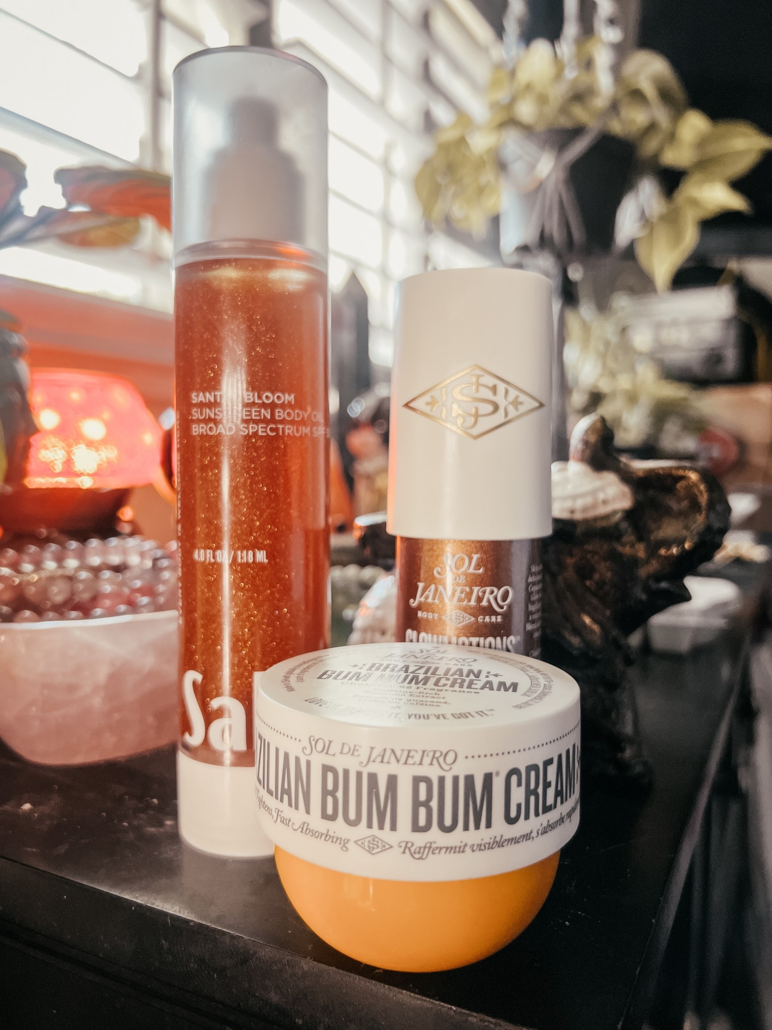 ☀️Today's Fragrance + Glow Combo: Soft, Bronze & Unbothered

✨When the glow is glowing and the scent says 'I Am Her', you already know what kind of day it is. Today’s combo? A whole vibe. I’m layered in:

☀️Sol de Janeiro GlowMotions Glow Oil in Copacabana Bronze (melanin-enhancing shimmer)

🌻Brazilian Bum Bum Cream (tight, smooth, and sweet)

🕶️Saltair Sandal Bloom Sunscreen Body Oil SPF 50 (because protected skin is beautiful skin)

✨Forever Mood ‘I Am Her’ Fragrance by Jackie Aina (feminine, powerful, grown woman energy)

✨This isn’t just about beauty—it’s about intention. I’m 40+, glowing, and building a future with purpose. Whether I’m on campus, with my kids, or pouring into The Souza Foundation, I want to show up as her. Confident. Healing. Radiant. Unapologetically soft.

Tag your girls who deserve to smell like vacation and radiate like healing.

#FragranceLayering #GlowRoutine #SolDeJaneiroGlow #ForeverMood #IAmHer #JackieAinaFragrance #SoftLifeInYour40s #LTKGlow #LTKFragrance

 

#LTKWatchNow #LTKOver40 #LTKBeauty