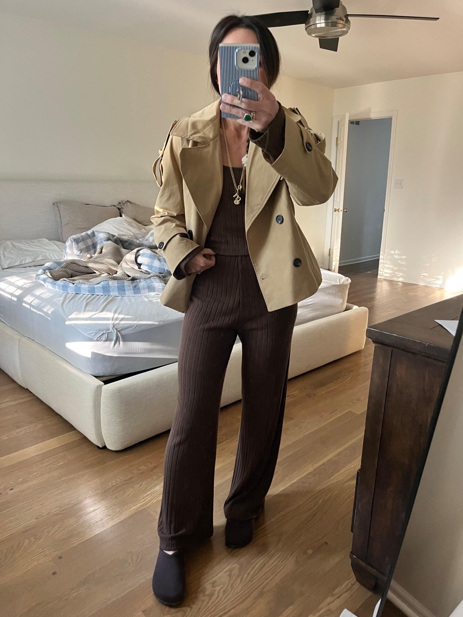 Easy fall set (mine is old but i will link similar) & sale clogs!

#LTKSeasonal #LTKShoeCrush #LTKStyleTip