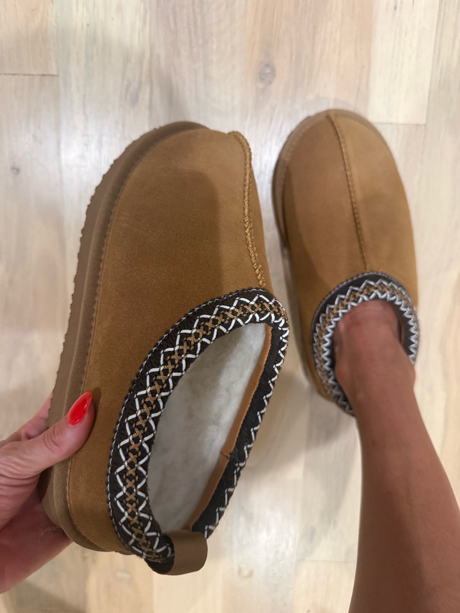 Found viral Ugg slippers on sale!