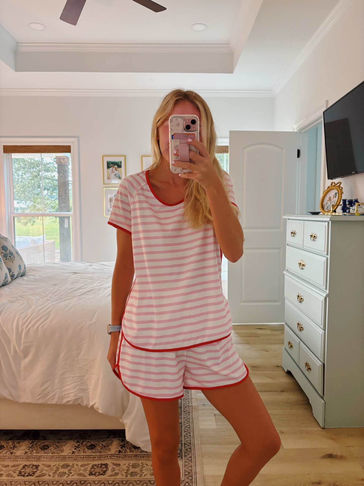 Ok this lake dupe!!!! No words but comfy and affordable 👏🏼 This one is under $20 and the other colors are normally under $25! Going to buy every other color now 💓💓💓

#LTKHome #LTKStyleTip #LTKFindsUnder50