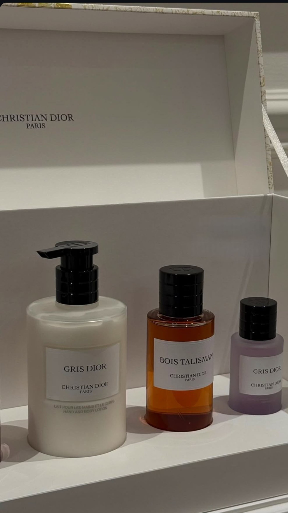 Dior’s newest fragrance launches are pure sophistication. ✨ Gris Dior Parfum takes the signature chypre to an even more intense level—expect rich rose, oakmoss, and patchouli wrapped in deep, ambery warmth. If you love the original Gris Dior, this is the bolder, more opulent version you didn’t know you needed.

Meanwhile, Bois Talisman is an enchanting mix of warm sandalwood, spicy pink pepper, and smooth vanilla, creating a sensual yet mysterious aura.

And this Gris Dior hand lotion? A rare gem—still not available to the public in the U.S. yet. Which scent are you dying to try first? #DiorBeauty #GrisDior #collectionprivee #nicheperfumes #BoisTalisman #LuxuryFragrance
