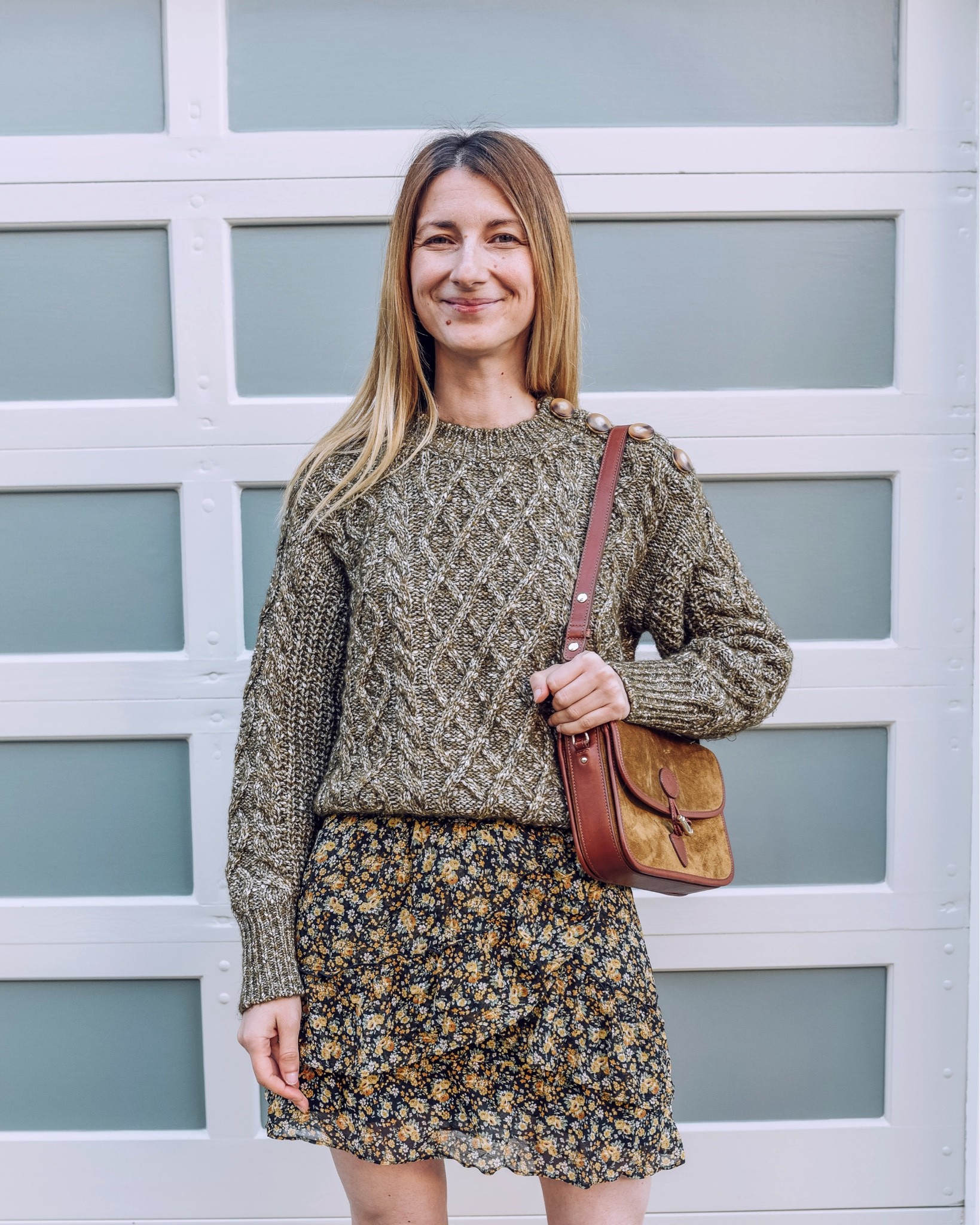 Khaki and green everyday neutral look! Chunky fishermen’s sweater and floral mini skirt. Suede and leather mini bag

#LTKshoecrush #LTKstyletip