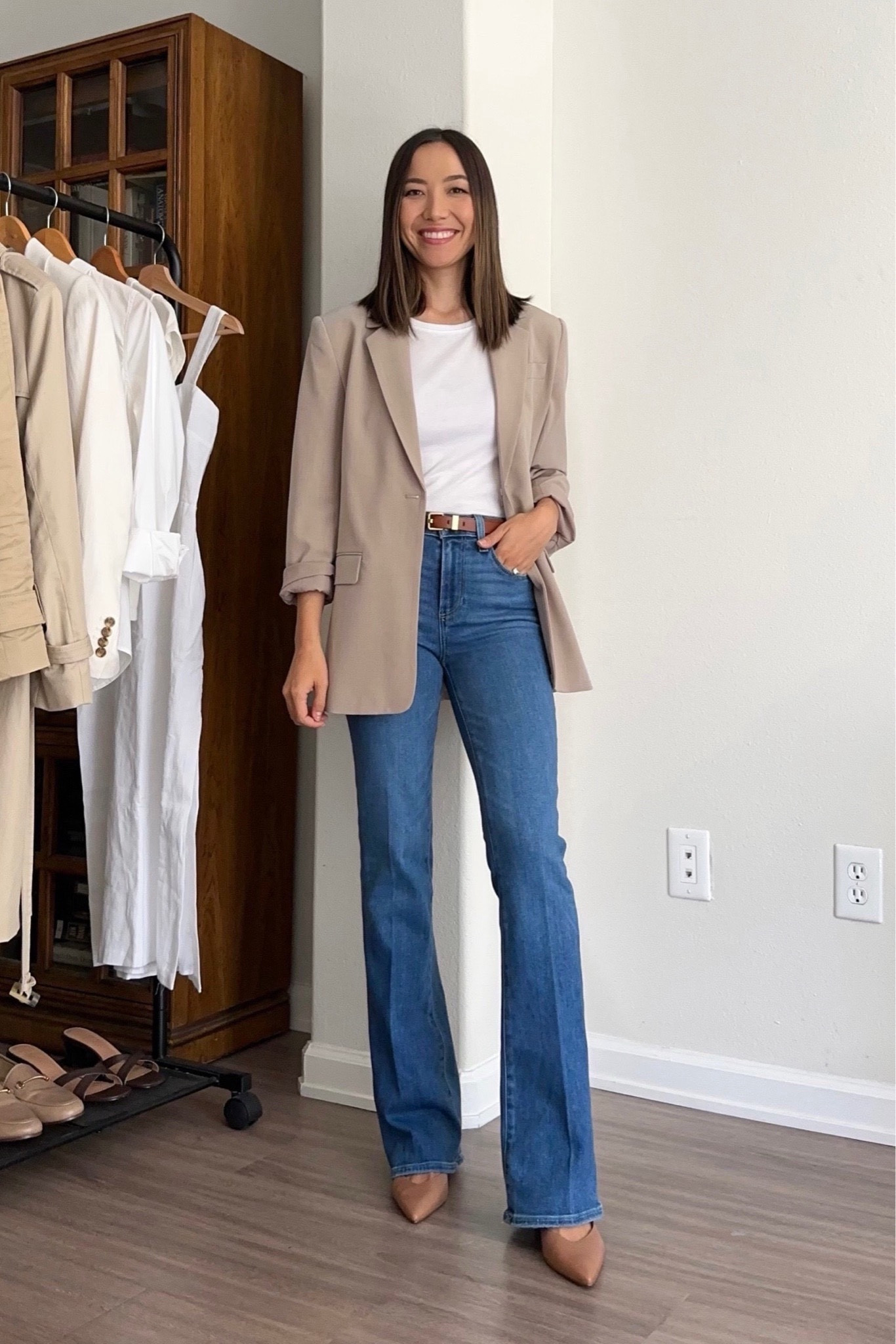 Business casual workwear finds 

• Paige jeans - from last year, linked to similar ones that are part of this year’s sale 
• blazer - linked to similar one on sale for $50 
• heels - linked to similar style 
• belt 

Nordstrom anniversary sale / nsale / workwear / jeans 

#LTKWorkwear #LTKxNSale