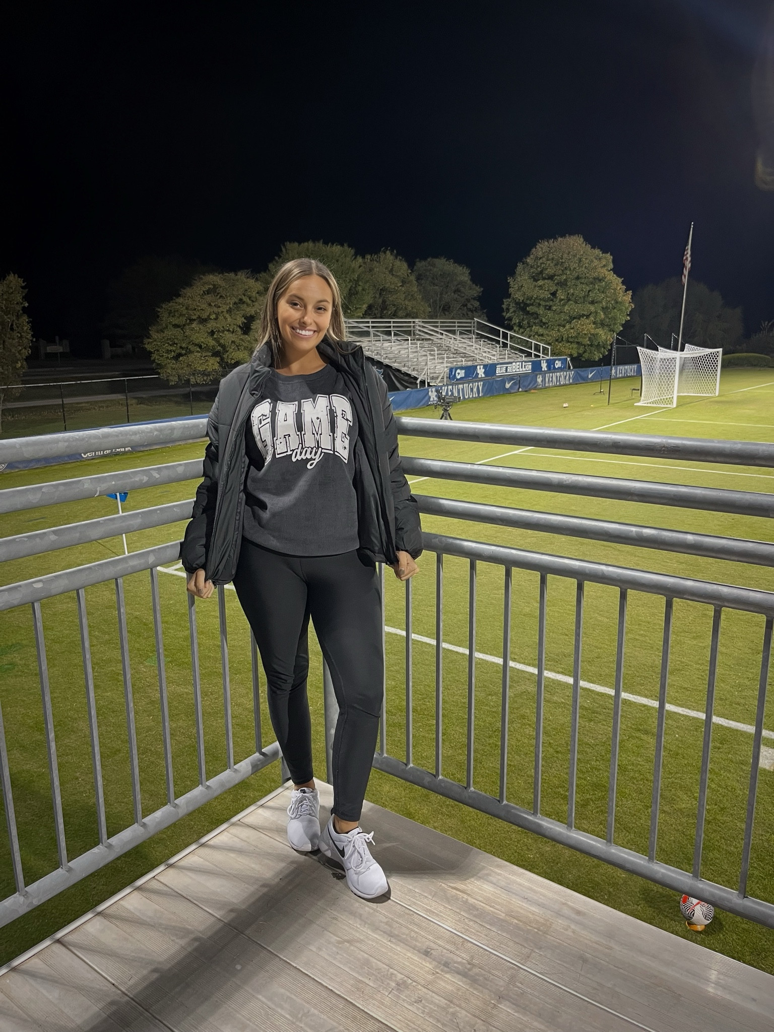 my mom said my hair looked really shiny under the lights, so I'll call that a good hair day. 