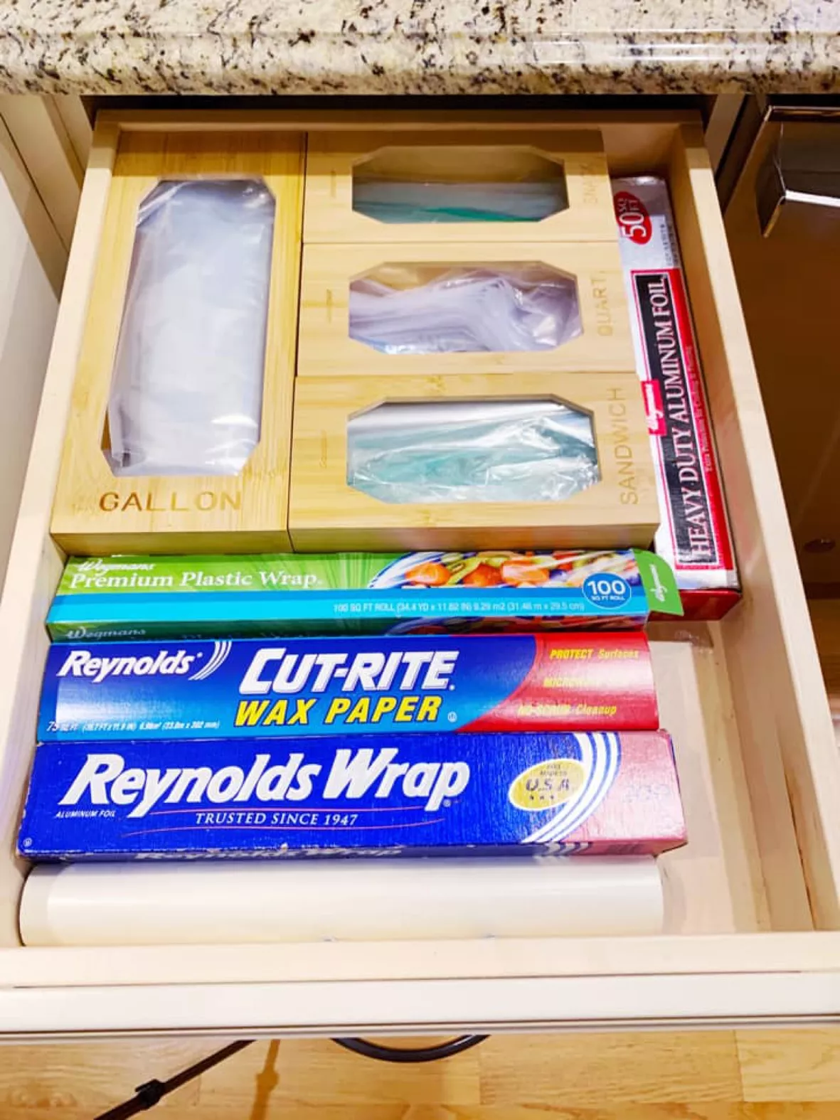 HOW TO ORGANIZE ZIPLOC BAGS AND WRAPS