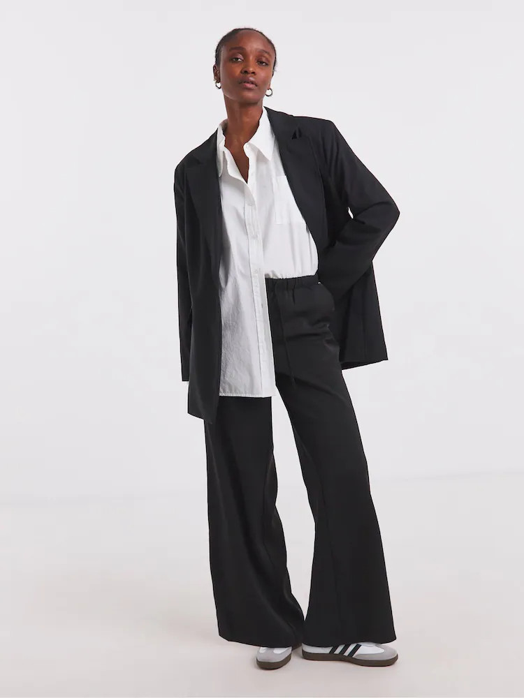 Buy Simply Be Black Oversized Single Breasted Blazer from Next United Arab Emirates | Next UAE