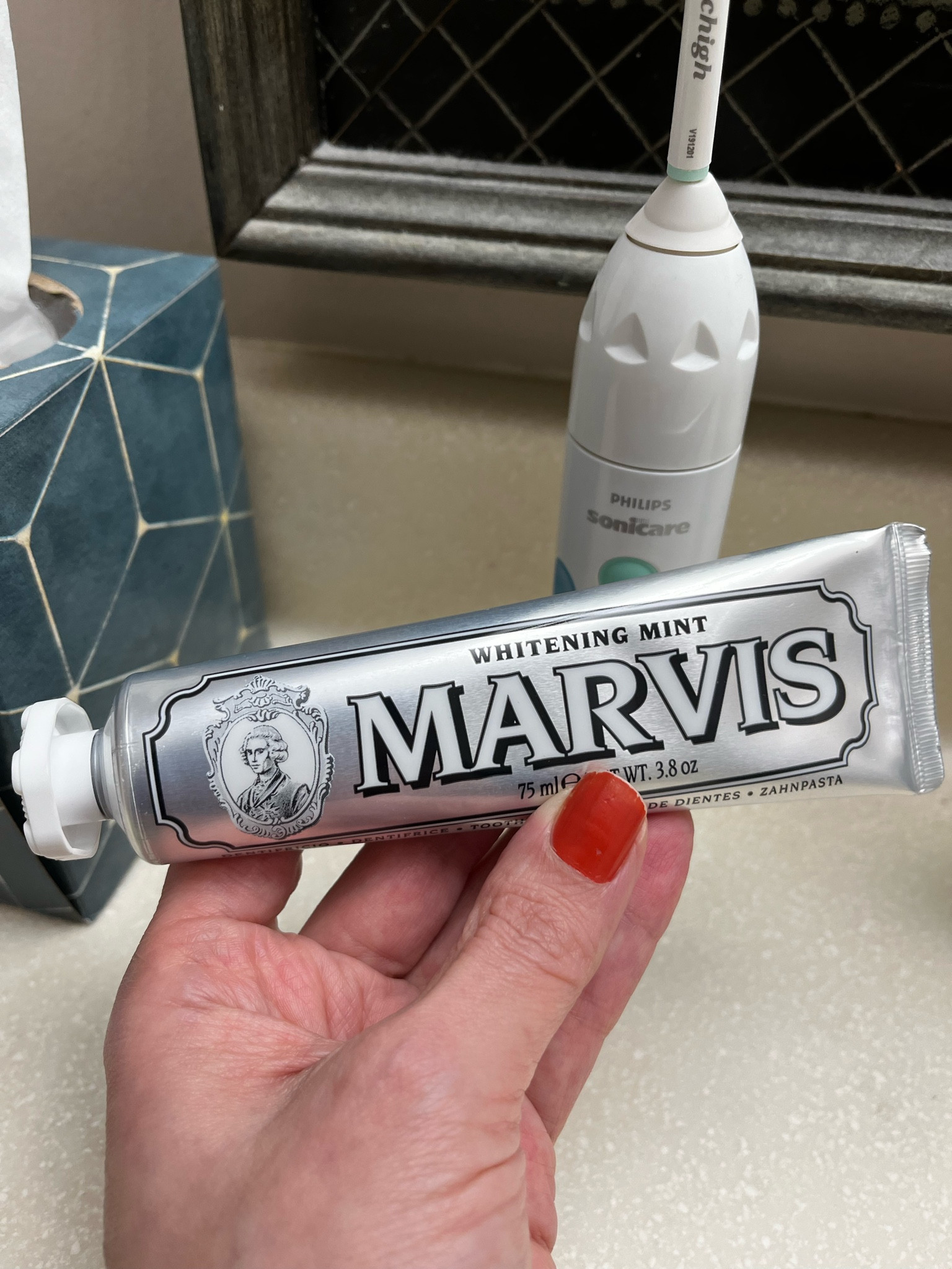 Full-time coffee drinker, here. I’ve tried dozens of products to help keep my teeth white and have never been fully satisfied with the results. 

This whitening toothpaste from Marvis knocks all the other brands out of the park, however. My teeth feel cleaner and look whiter after just 1 week of daily use.


#LTKbeauty #LTKover40 #LTKMostLoved