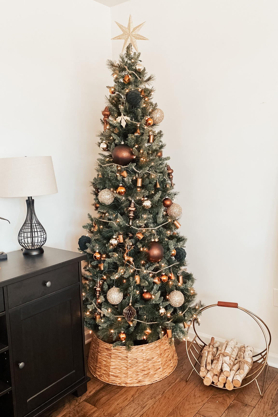 Christmas time | Christmas tree decor | Christmas decorations | neutral Christmas | holiday decor 

#LTKSeasonal #LTKhome #LTKHoliday