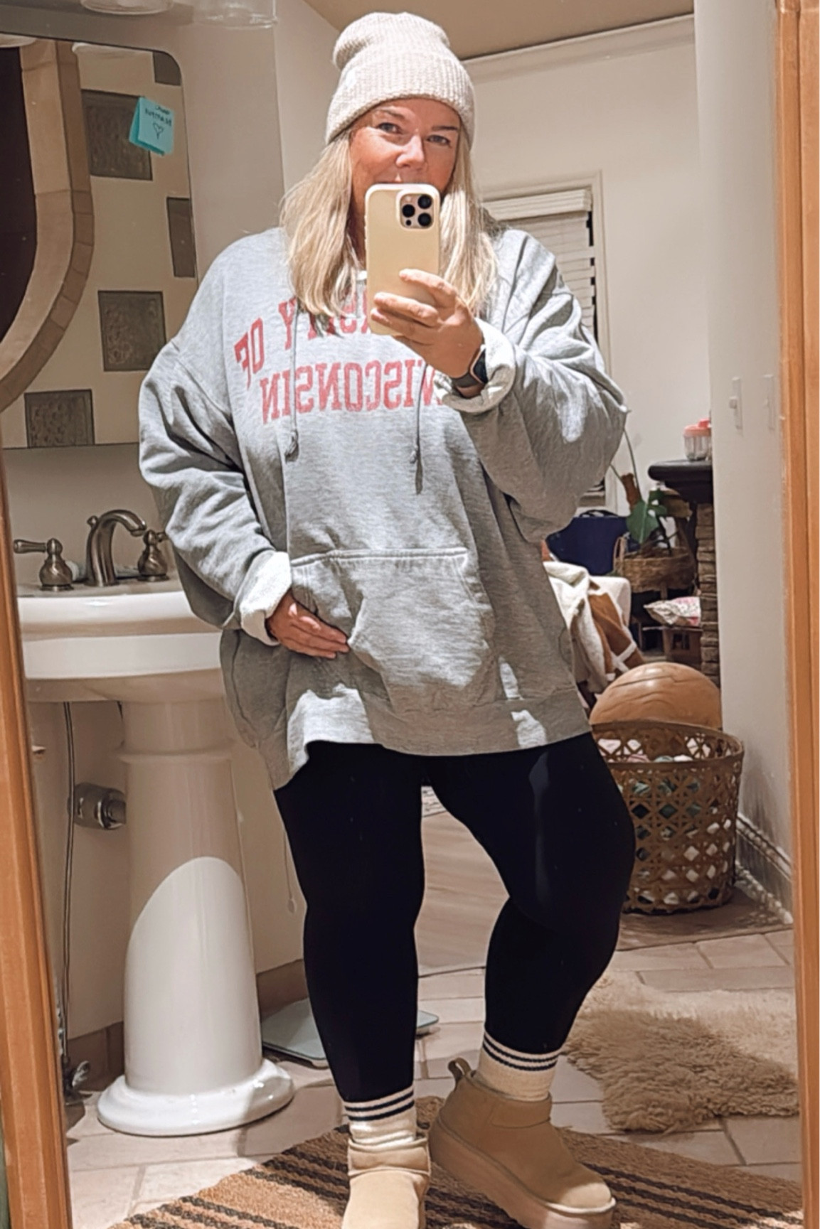 Wisconsin Winters are for real!! You need to dress for them but you can still look cute!! Thrift yourself an oversized hoodie, add some Uggs and Leggings and ✅
#uggs #leggings #hoodie #winteroutfit

#LTKActive #LTKSeasonal #LTKMidsize