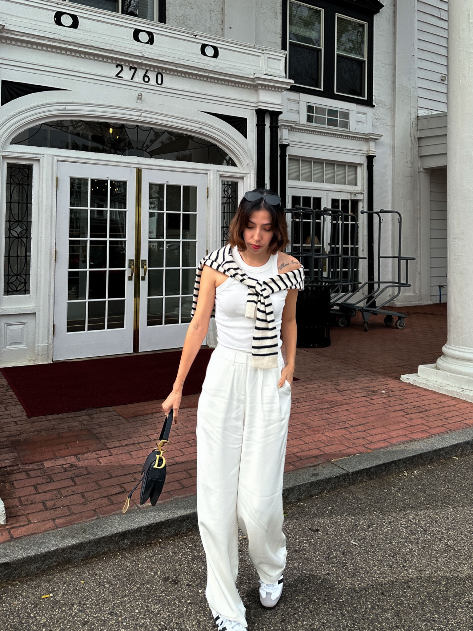 A timeless & effortless chic outfit 🤍

You can never go wrong with a pair of trousers, a tank top & a cashmere sweater✨

#outfitpost #fashionstyle #ootdfashion #styleinspiration #effortlesschic #trousers #cashmeresweater #tanktop #timelessoutfit #theblackjumpsuitstyle 

#LTKstyletip #LTKshoecrush #LTKtravel