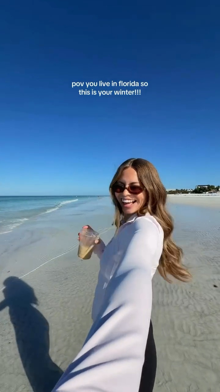 it is fun 🫶🏻🫶🏻🫶🏻 lulu define jacket and aerie flare leggings 🤍

#LTKFindsUnder100 #LTKootd #LTKSeasonal