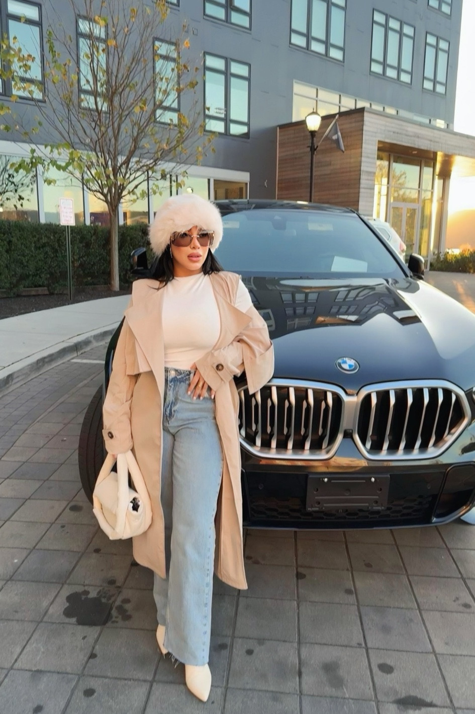 I was running errands and everyone was asking me for links so here it is babes!!