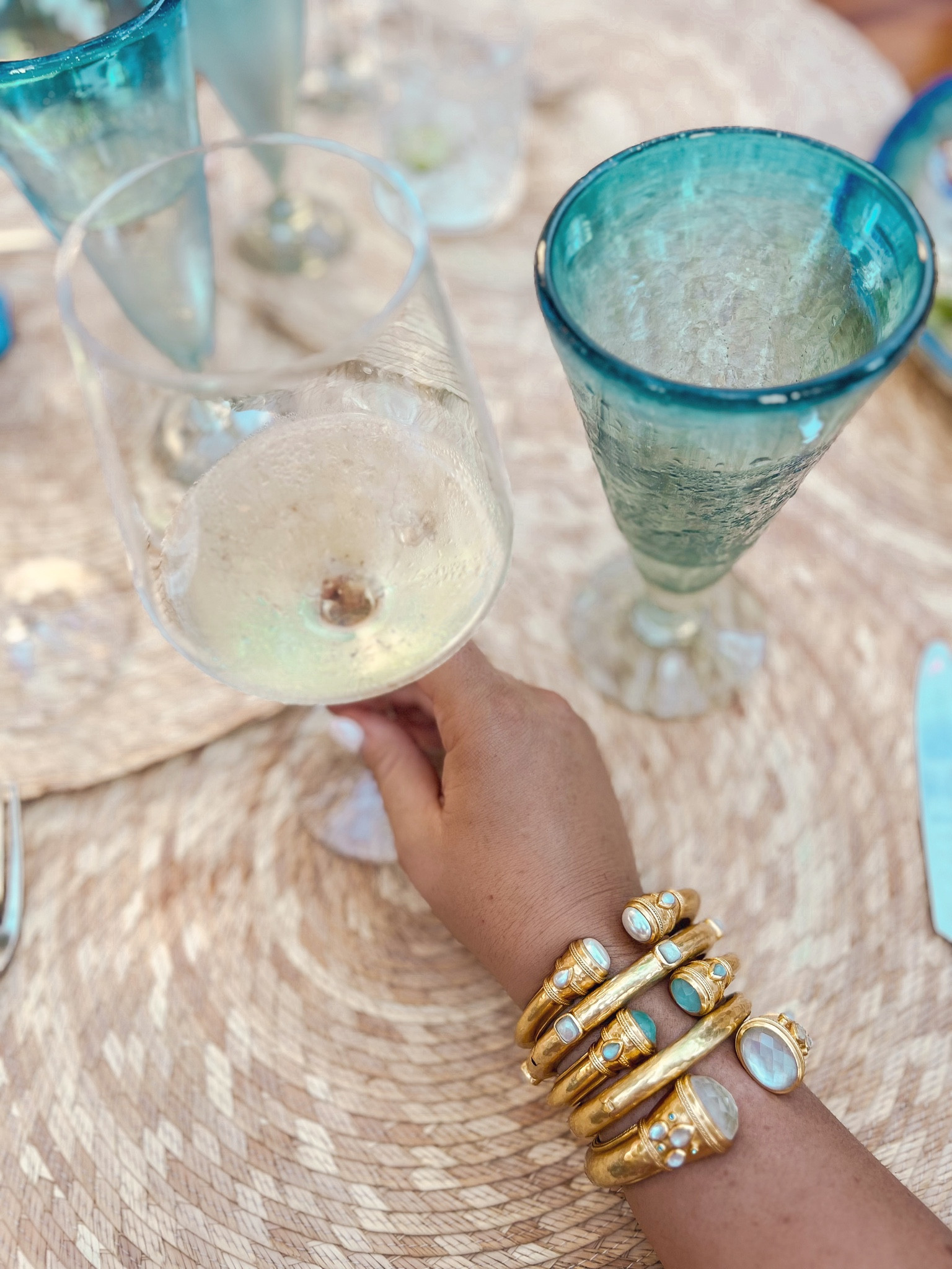 Al title arm candy c/o Julie Vos 

#LTKtravel #LTKstyletip #LTKunder100