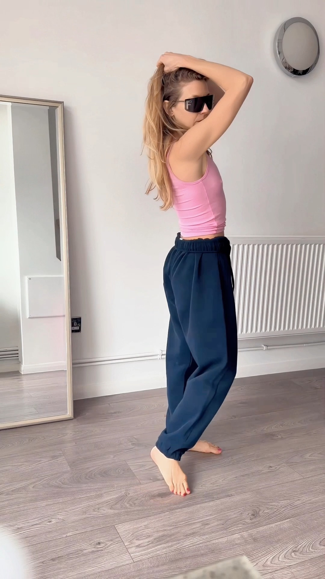 Best sweats try-on. Lululemon, Aritzia pink, Skims, H&M on my petite 5’2” 44kg frame

#LTKActive