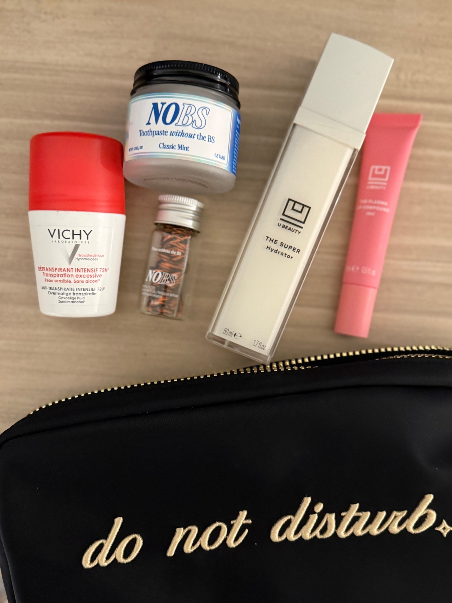 What’s in my bag ?

#LTKdayinmylife #LTKselfcare #LTKBeauty