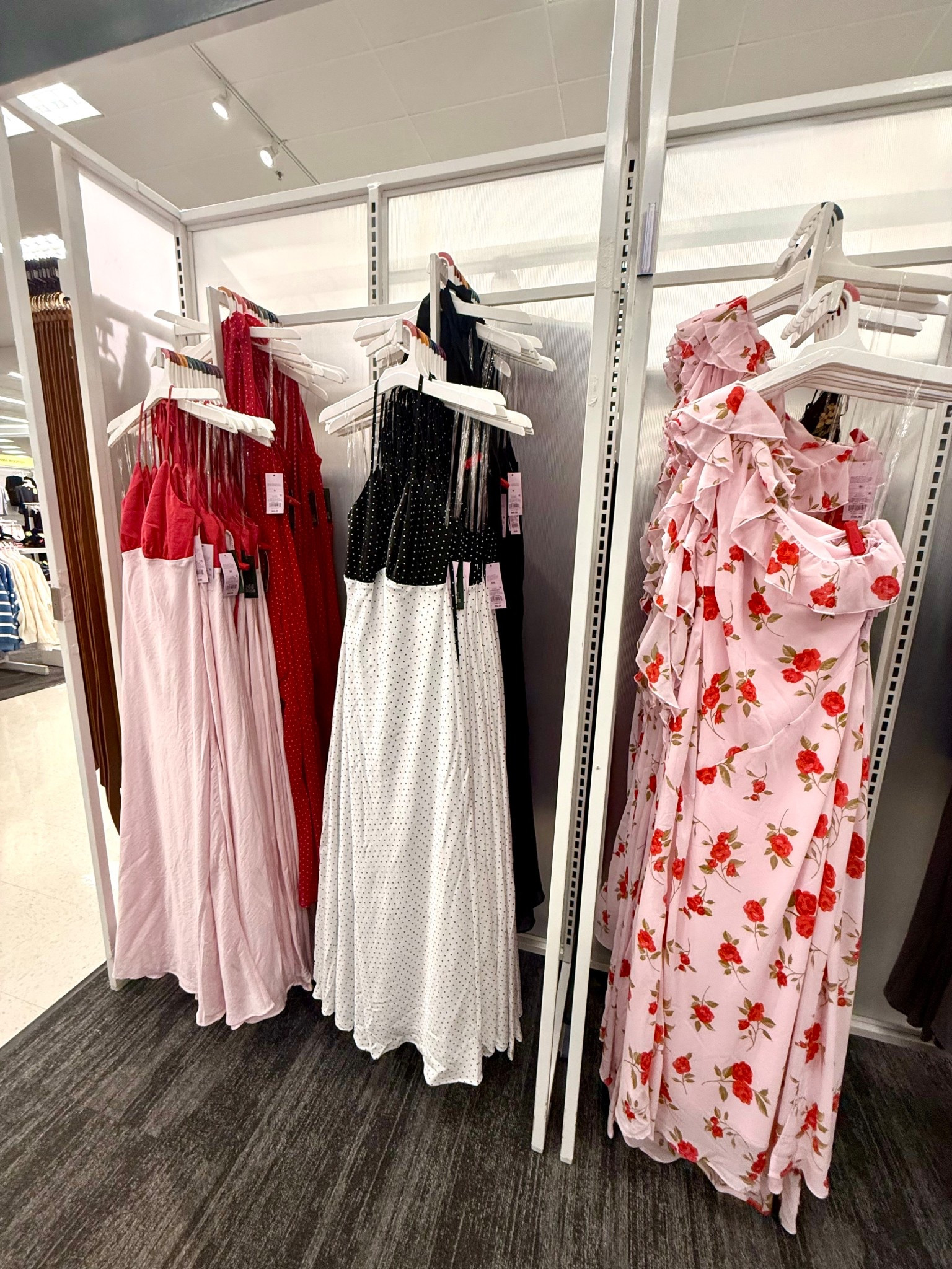 Easy Valentine’s Day dress if you don’t want to overthink it ❤️🩷

#LTKFindsUnder50 #LTKMidsize #LTKootd