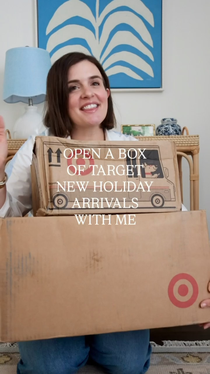 
Target knows the way to a grandmillennial’s
heart with their new holiday drop. Blue and white, bows, and gold… oh my! Who else is ready to start decorating for Christmas?!

#LTKHome #LTKSeasonal #LTKFindsUnder50