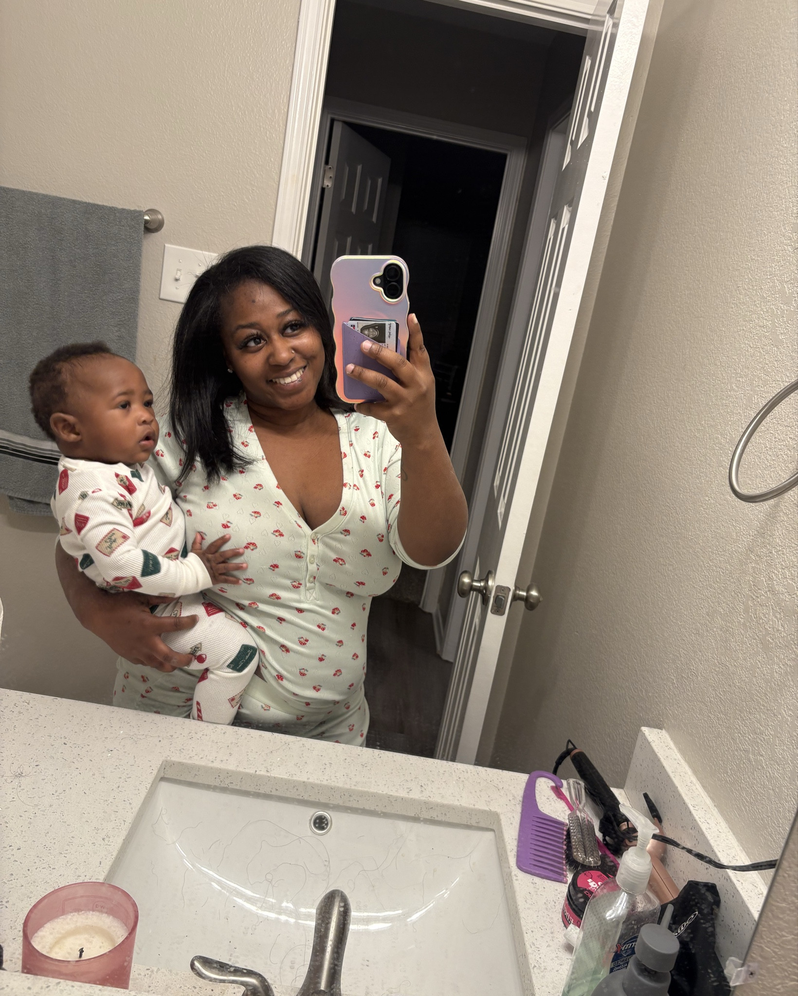 We are so happy for the holidays ✨👏🏽

#LTKgrwm #LTKootd #LTKHoliday