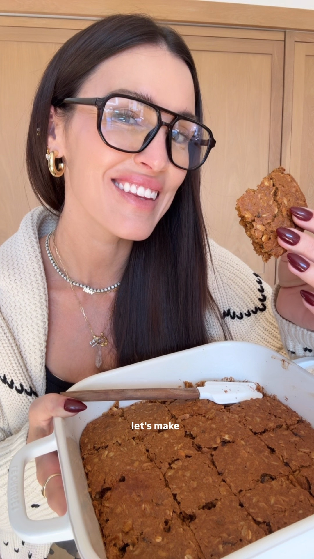 RECIPE \ gf pumpkin oatmeal bars🤎🎃 Here we go with another fall recipe of the season! I wanted something soft, chewy and packed with that cozy pumpkin spice flavor — something I could make for breakfast or an after-school snack without a bunch of refined sugar. These bars turned out SO good🤤

They’re made with real pumpkin puree, gluten-free oats, raw honey and coconut oil. Combined they make a nourishing little treat the whole family will actually eat. My kiddos have already been asking for them again.

Comment RECIPE and I’ll send you the details👩🏻‍🍳

#LTKfoodie #LTKHome #LTKSeasonal
