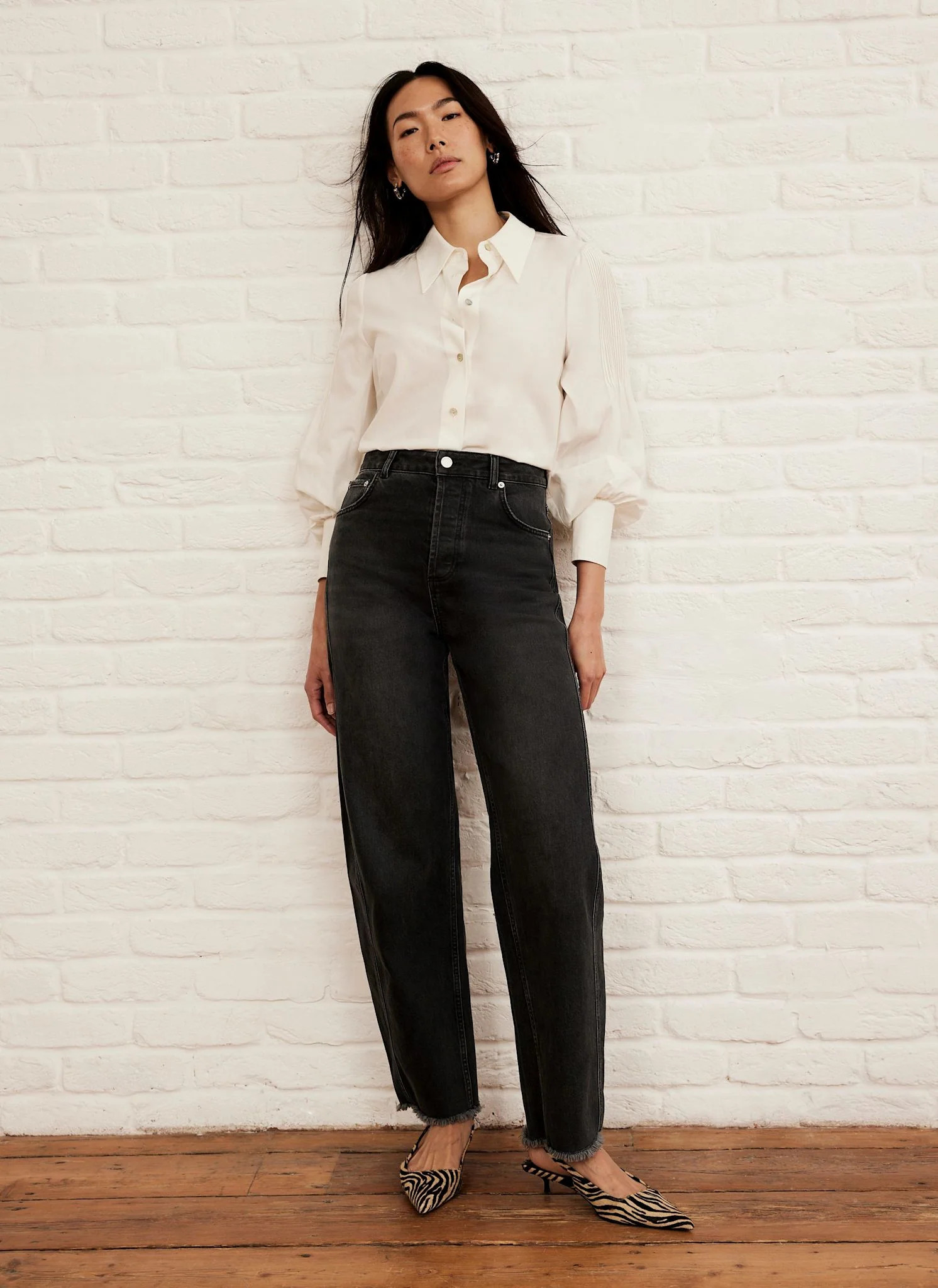 Washed Black Barrel Jeans | Mint Velvet - US