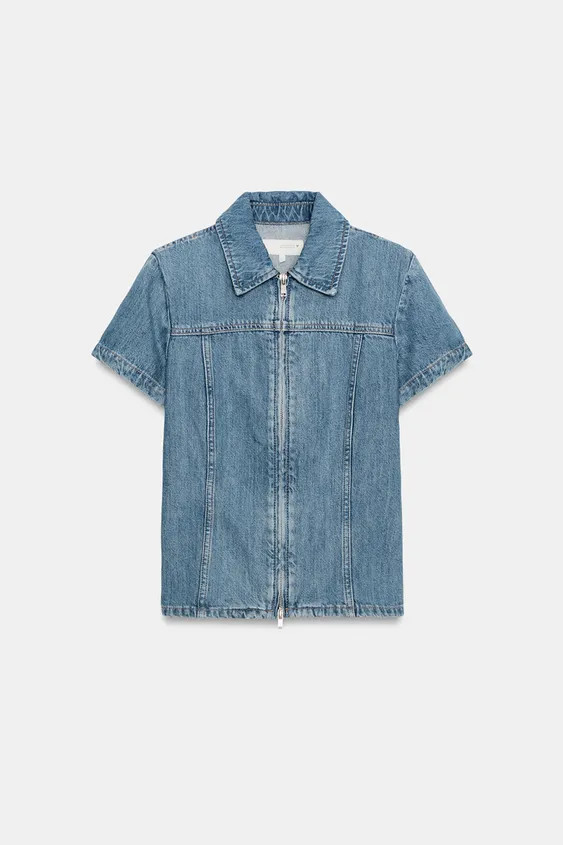 Fitted shirt with lapel collar and short sleeves. Featuring pronounced seams. Front zip closure. | Zara US