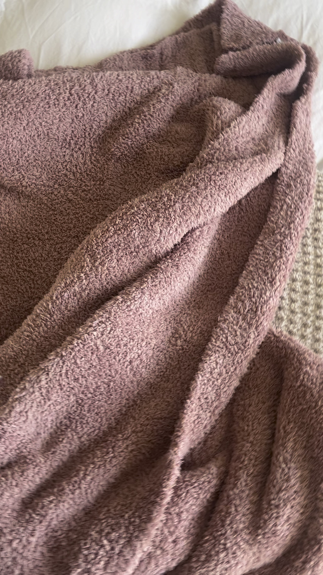 One of my favorite blankets on major sale! 

#LTKsalealert #LTKfindsunder50 #LTKCyberWeek