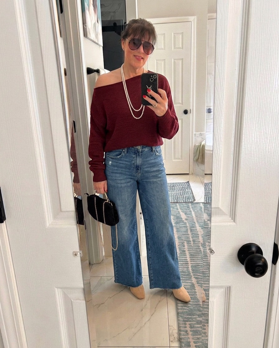 Jeans that feel like sweatpants — yes, really!! 🤍
These Amazon sweatpants look like real denim but you could nap in them. They have tummy control, perfect anti pooch jeans. They keep their shape, hold a waistband without squeezing, and pair with a burgundy sweater, a white button-up, or a black argyle knit. Dressed up or totally lazy — nobody has to know the secret.
Always be confident, ladies 💋
Would you style them dressed up with boots, or cozy with sneakers?
#over50fashion #styleover50 #agelessfashion #antipooch #amazonfinds

#LTKvlog #LTKMidsize #LTKgrwm