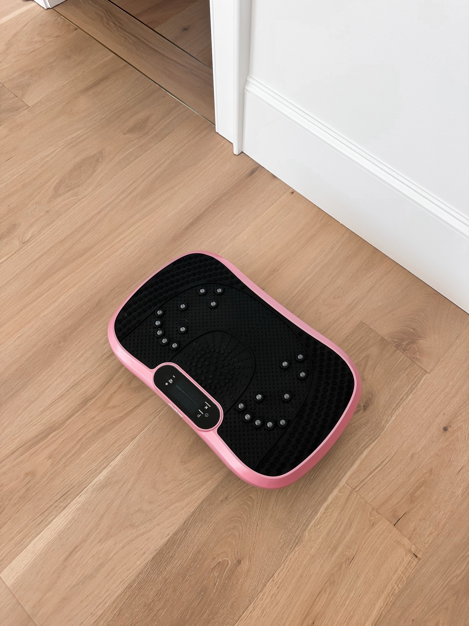 The “easiest workout” you will do - 10 minutes a day! 

#LTKFindsUnder100 #LTKSaleAlert #LTKActive