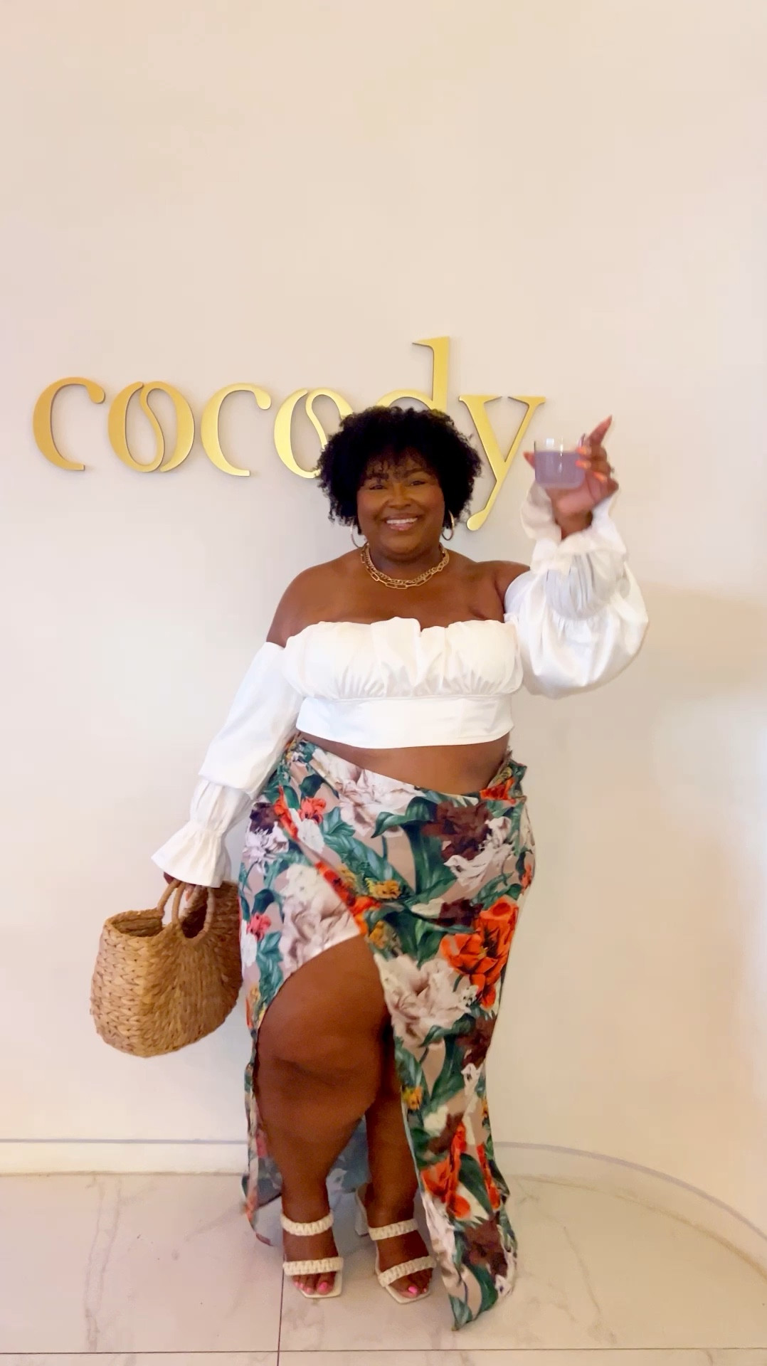 This outfit is a SHOWSTOPPER! Plus size and midsize babes tap in now. This look is great for brunch or dinner, and it gives all of the vacation vibes.

I’m wearing a size 24 in the skirt and a 22 in the top, and the woven bag just took the look to the next level.

Women’s fashion, summer outfits, maxi skirts, curvy style





#LTKStyleTip #LTKMidsize #LTKPlusSize