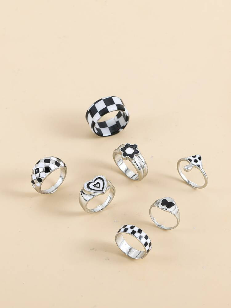 7pcs Heart & Checkered Pattern Ring
       
              
              $2.50        
    (100+)... | SHEIN