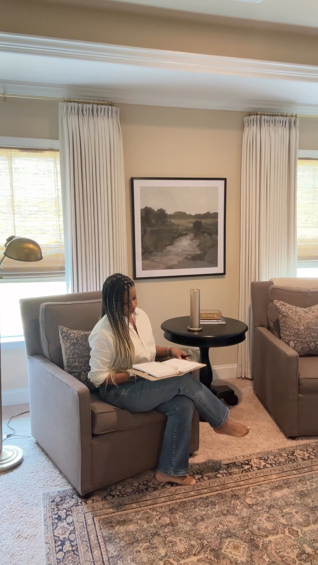There’s a new vibe in my space — and it’s called Aromini by @aromatech ✨

This sleek, waterless diffuser uses cold-air technology to fill the room with ultra-fine fragrance particles — no heat, no residue, just pure, long-lasting scent.

It’s whisper-quiet, easy to set up, and blends right into my decor. I chose the gold finish, but it also comes in Matte black and silver. 

Whether I’m working, relaxing, or resetting the mood, this little device makes a big difference.



#AromaTech #AromaDream #scentyourspace #aroma #aesthetic 
#diffuser #homevibes #wellnessathome 


#LTKFamily #LTKStyleTip #LTKHome
