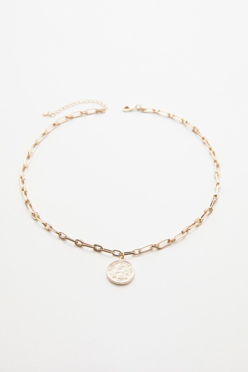 EVEREVE Lena Paperclip Pendant Necklace | EVEREVE | Evereve