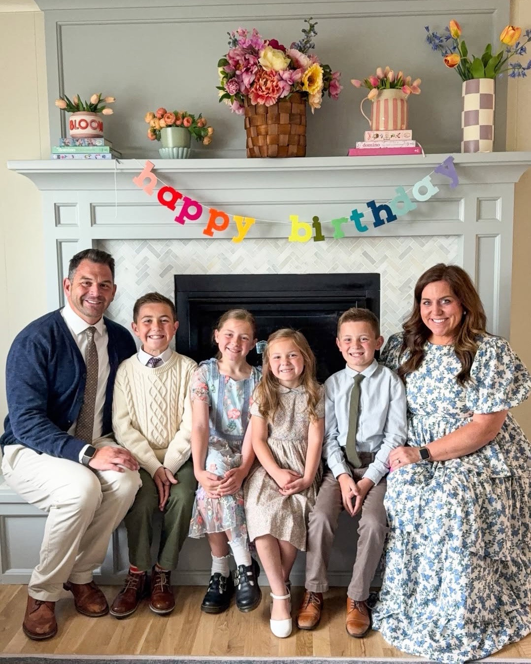Weekly family photo! 


Family, Spring Outdits, Floral, Maxi Dress, Dress Pants

#LTKMens #LTKootd #LTKKids